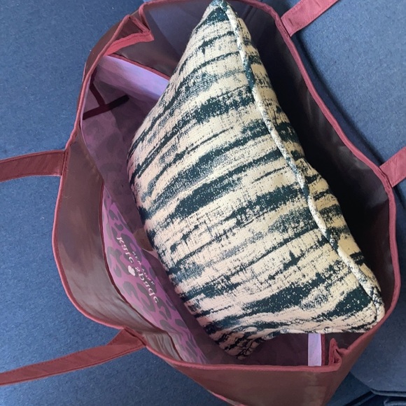 Kate Spade XLARGE Tote - Picture 14 of 16